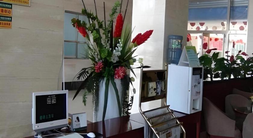 Greentree Inn Tianjin Wuqing Distric Bohai Market Buitenkant foto